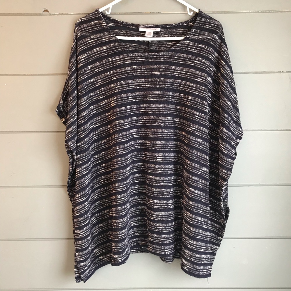 Nursing friendly poncho, Motherhood Maternity